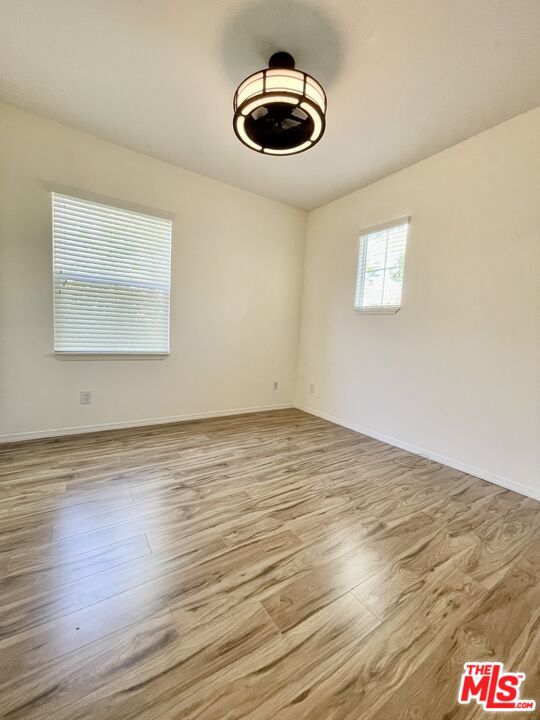 991 Deerhill Road Oak Park, CA 91377 - Photo 23 of 28