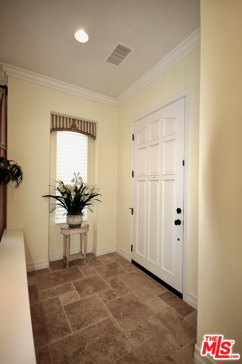 991 Deerhill Road Oak Park, CA 91377 - Photo 3 of 28