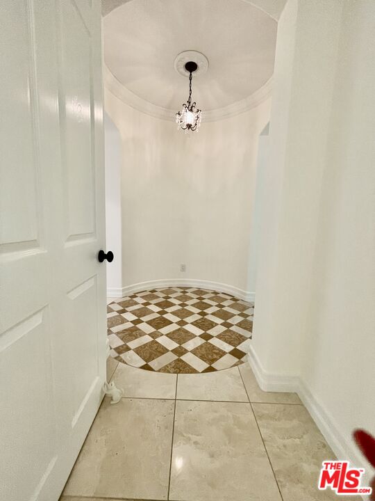 991 Deerhill Road Oak Park, CA 91377 - Photo 10 of 28