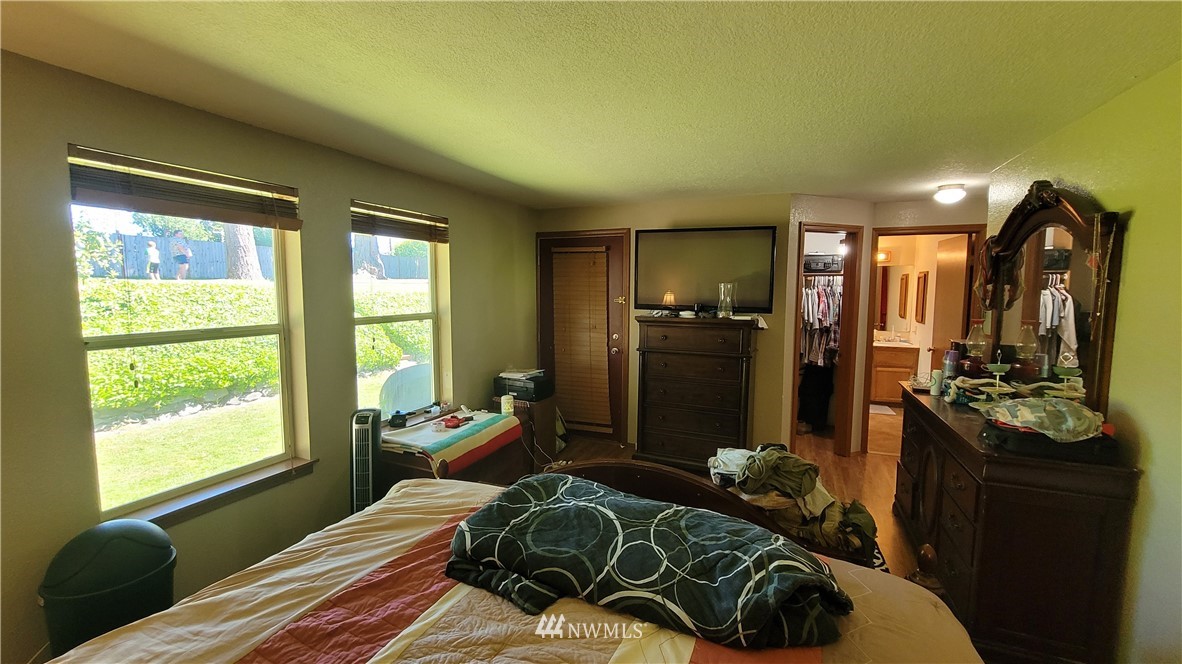 619 Rice Court Steilacoom, WA 98388 - Photo 23 of 40