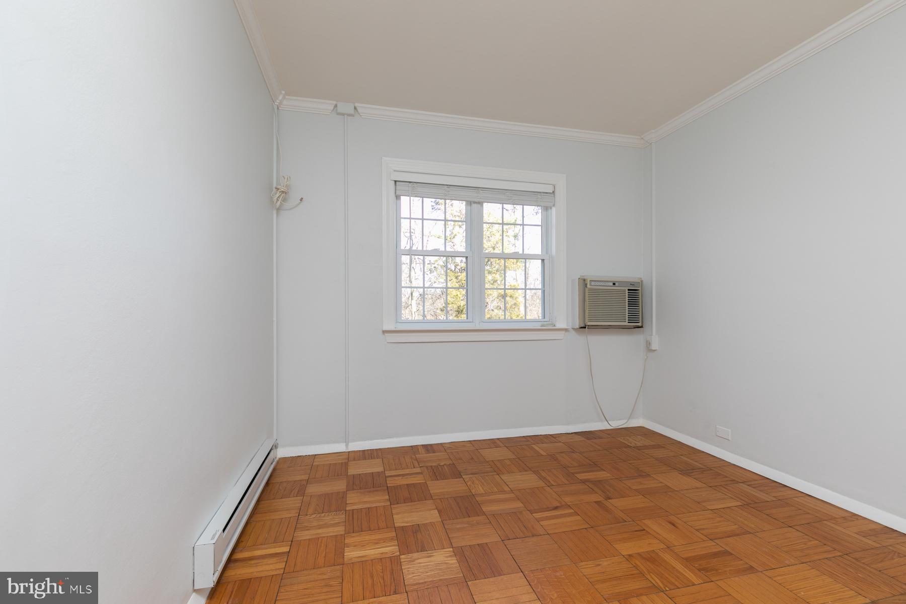 1600 Ripon Place Alexandria, VA 22302 - Photo 18 of 33 Second Bedroom overlooking common area