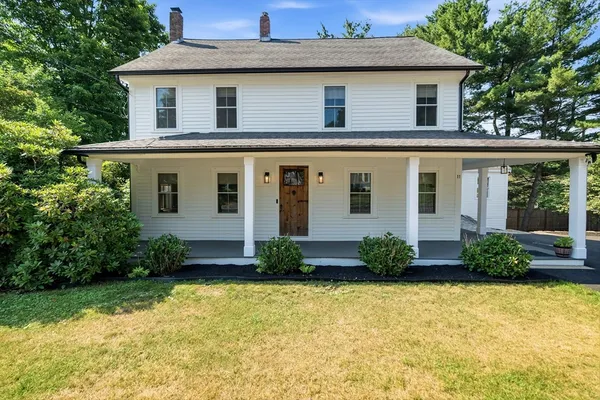$799,999 | 11 Crescent Street, Stow, MA 01775