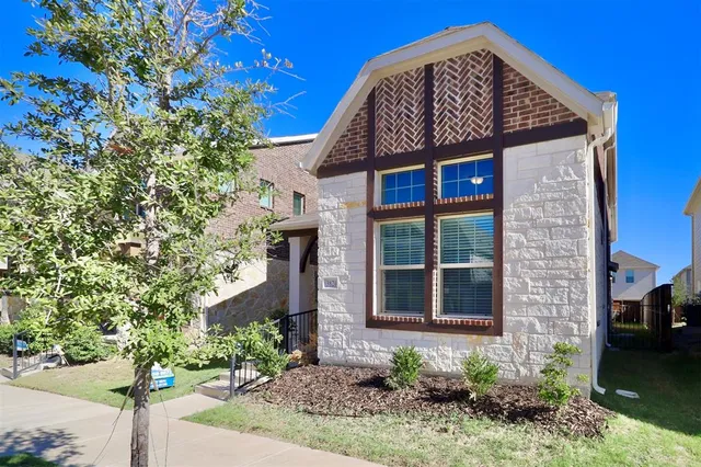 $2,800 | 3820 Barnett Road, Rowlett, TX 75089