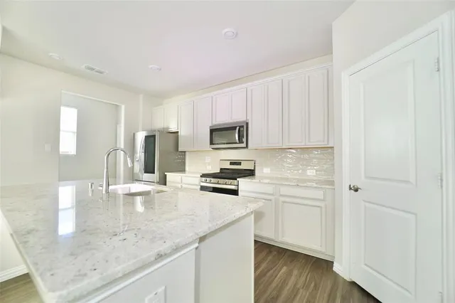 $2,800 | 3820 Barnett Road, Rowlett, TX 75089