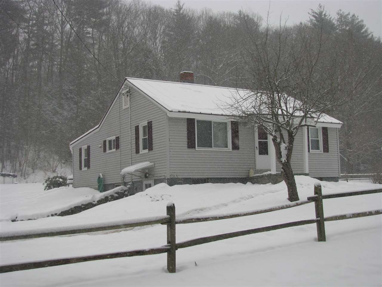 67 North River Road Walpole, NH 03608 - Photo 2 of 7