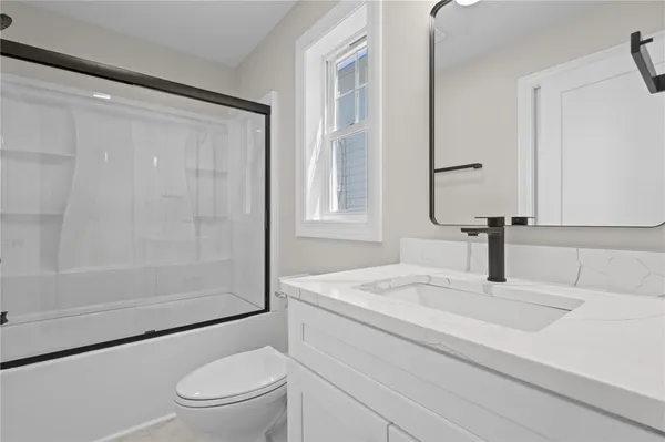 $679,999 | 804 Douglas Avenue, Providence, RI 02908