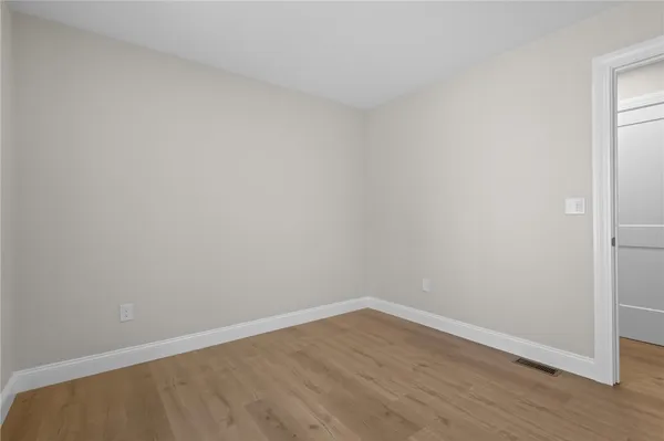 $679,999 | 804 Douglas Avenue, Providence, RI 02908