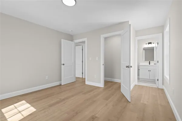 $679,999 | 804 Douglas Avenue, Providence, RI 02908