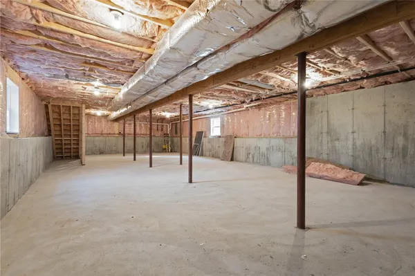 $679,999 | 804 Douglas Avenue, Providence, RI 02908