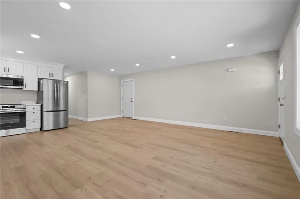 $679,999 | 804 Douglas Avenue, Providence, RI 02908