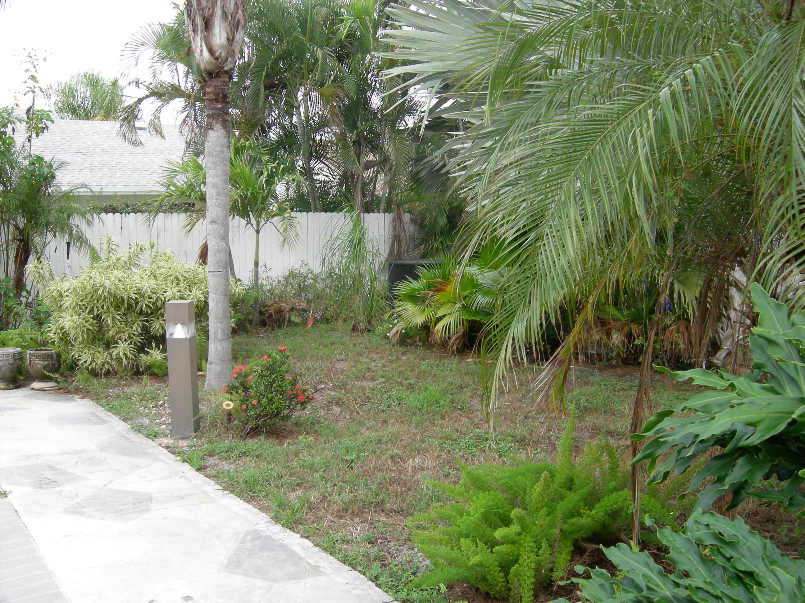 17745 Woodview Terrace Boca Raton, FL 33487 - Photo 12 of 12 BACKYARD AREA
