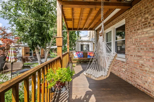 $725,000 | 5706 North Mozart Street, Chicago, IL 60659