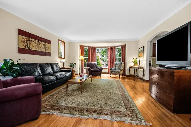 $725,000 | 5706 North Mozart Street, Chicago, IL 60659