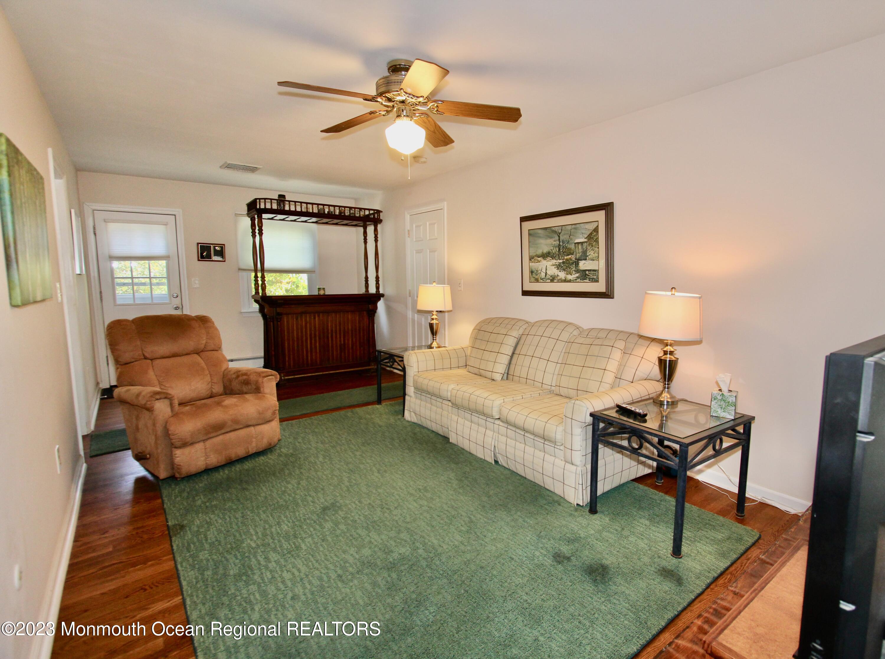 211 Valley Road Neptune Township, NJ 07753 - Photo 11 of 27 211 valley - 14