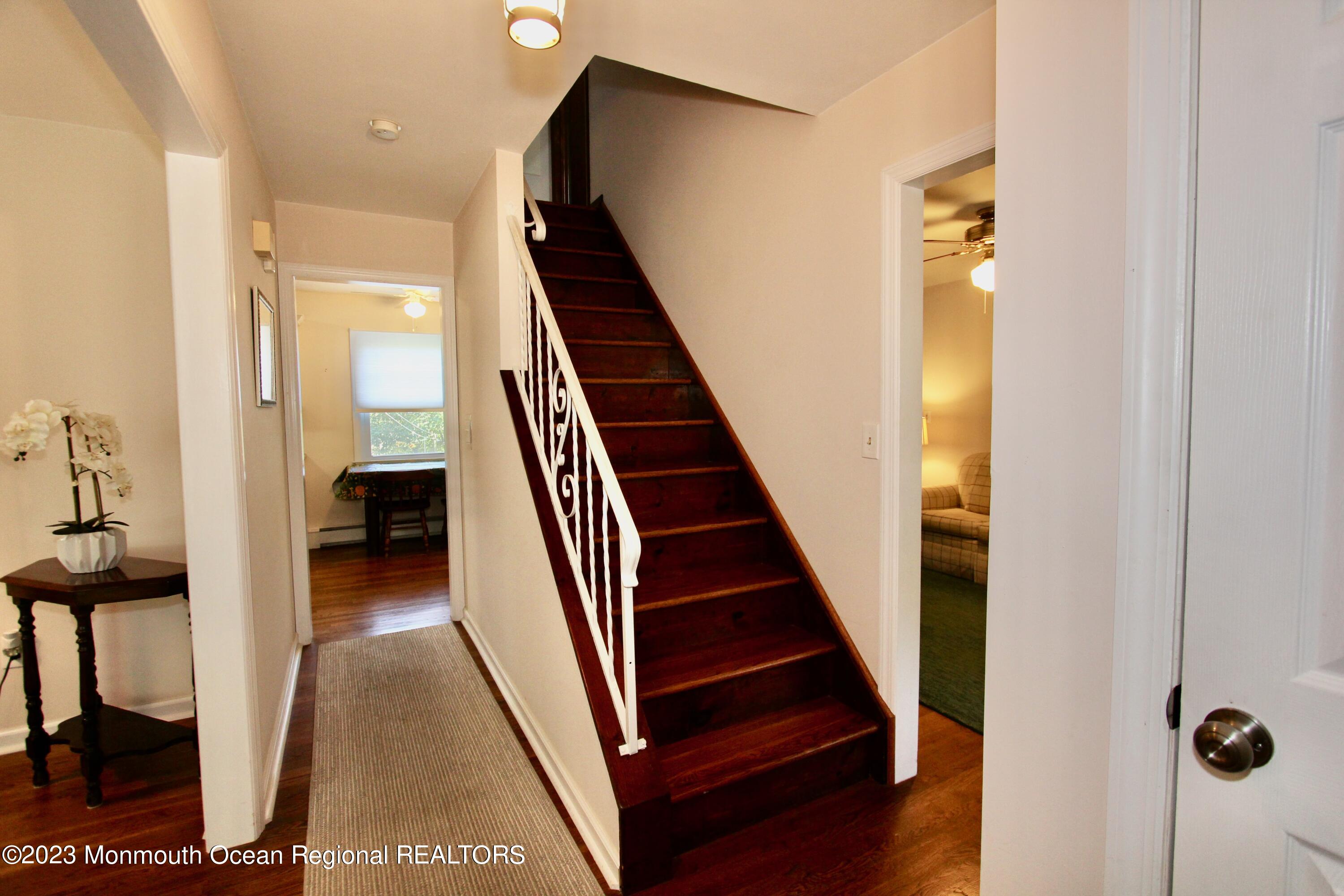 211 Valley Road Neptune Township, NJ 07753 - Photo 15 of 27 211 valley - 13