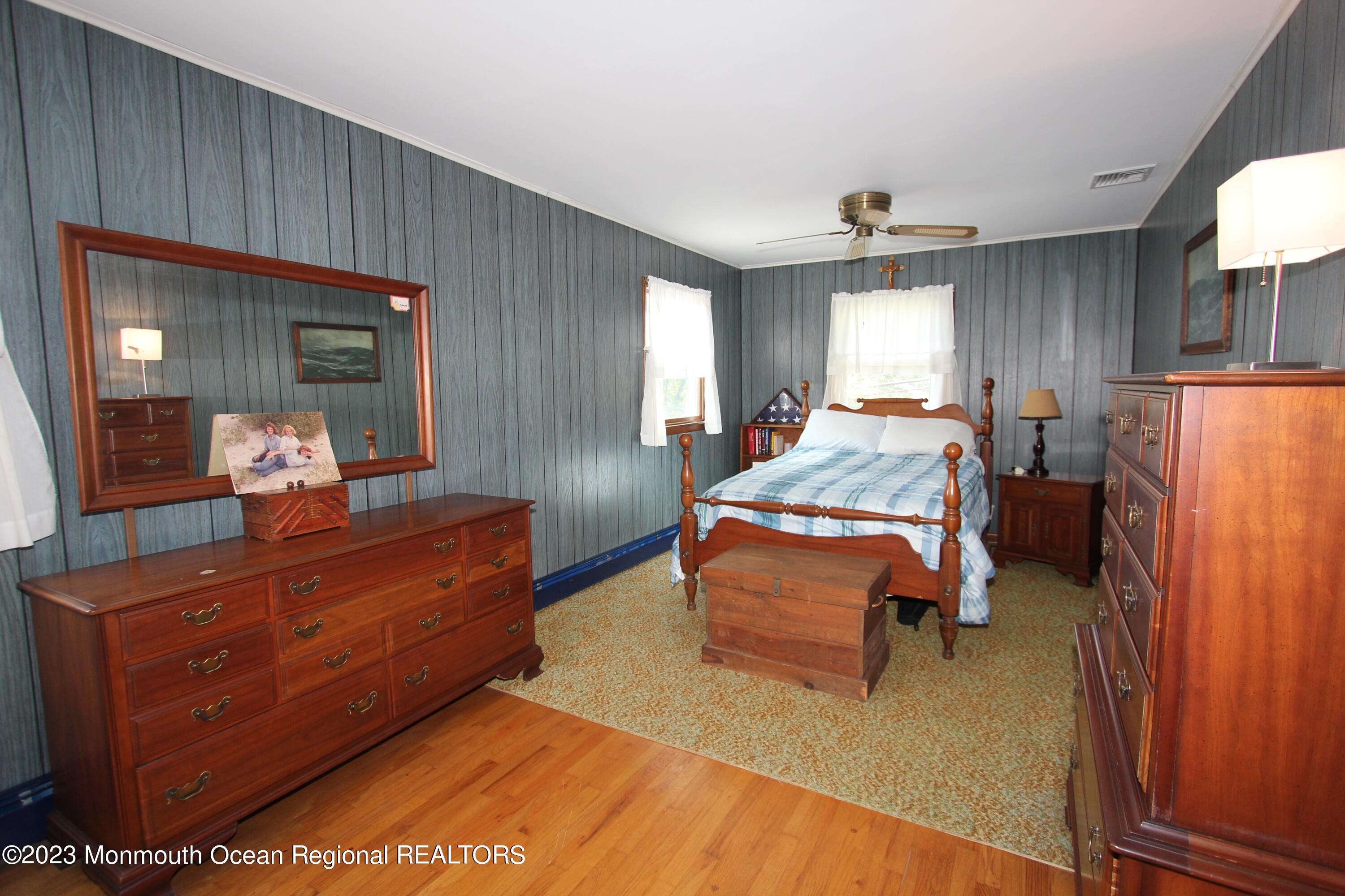 211 Valley Road Neptune Township, NJ 07753 - Photo 16 of 27 211 valley - 20