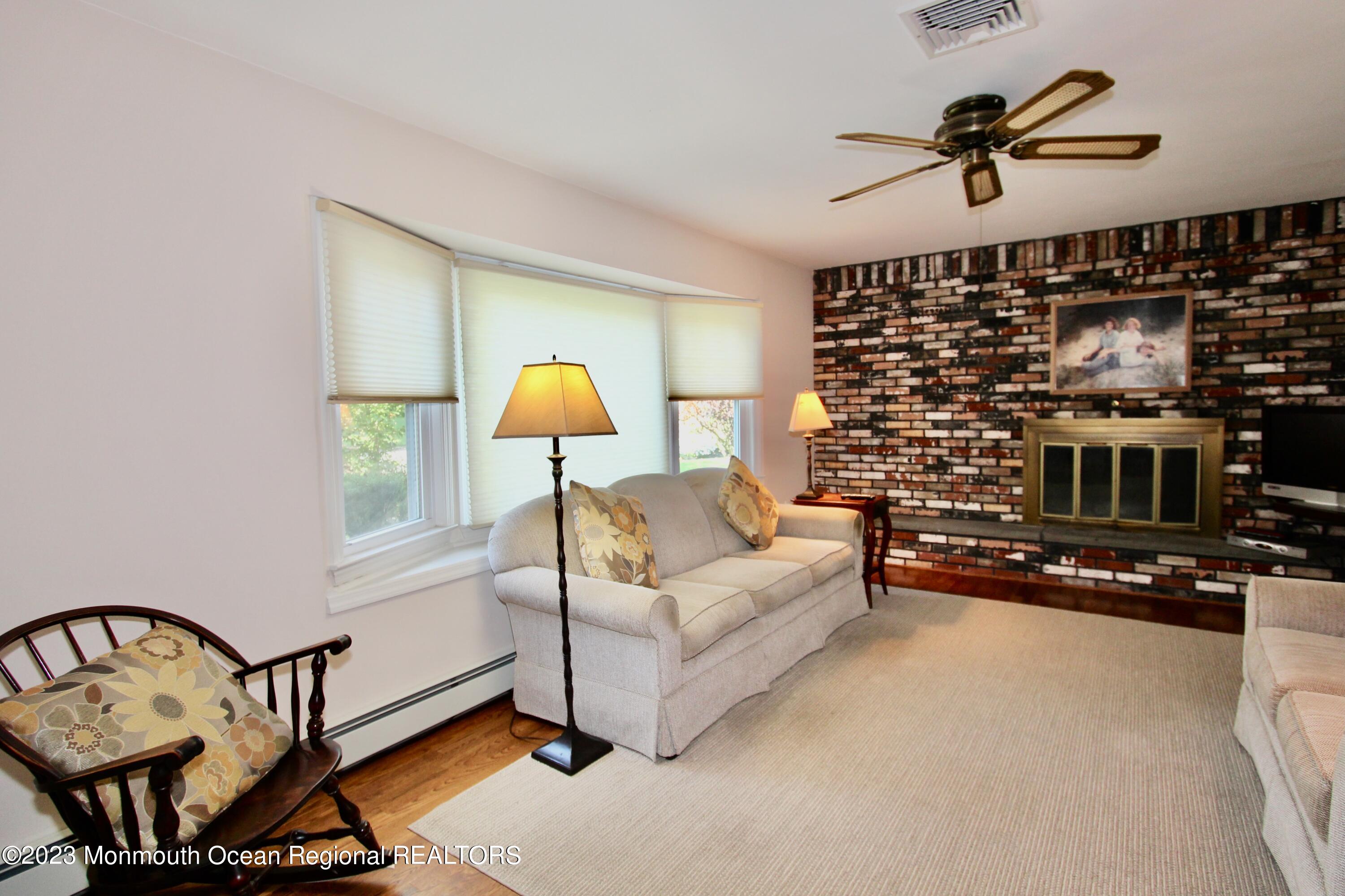 211 Valley Road Neptune Township, NJ 07753 - Photo 4 of 27 211 valley - 6