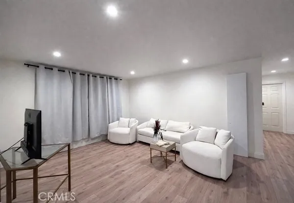 $429,900 | 211 West Channel Islands Boulevard, Port Hueneme, CA 93041