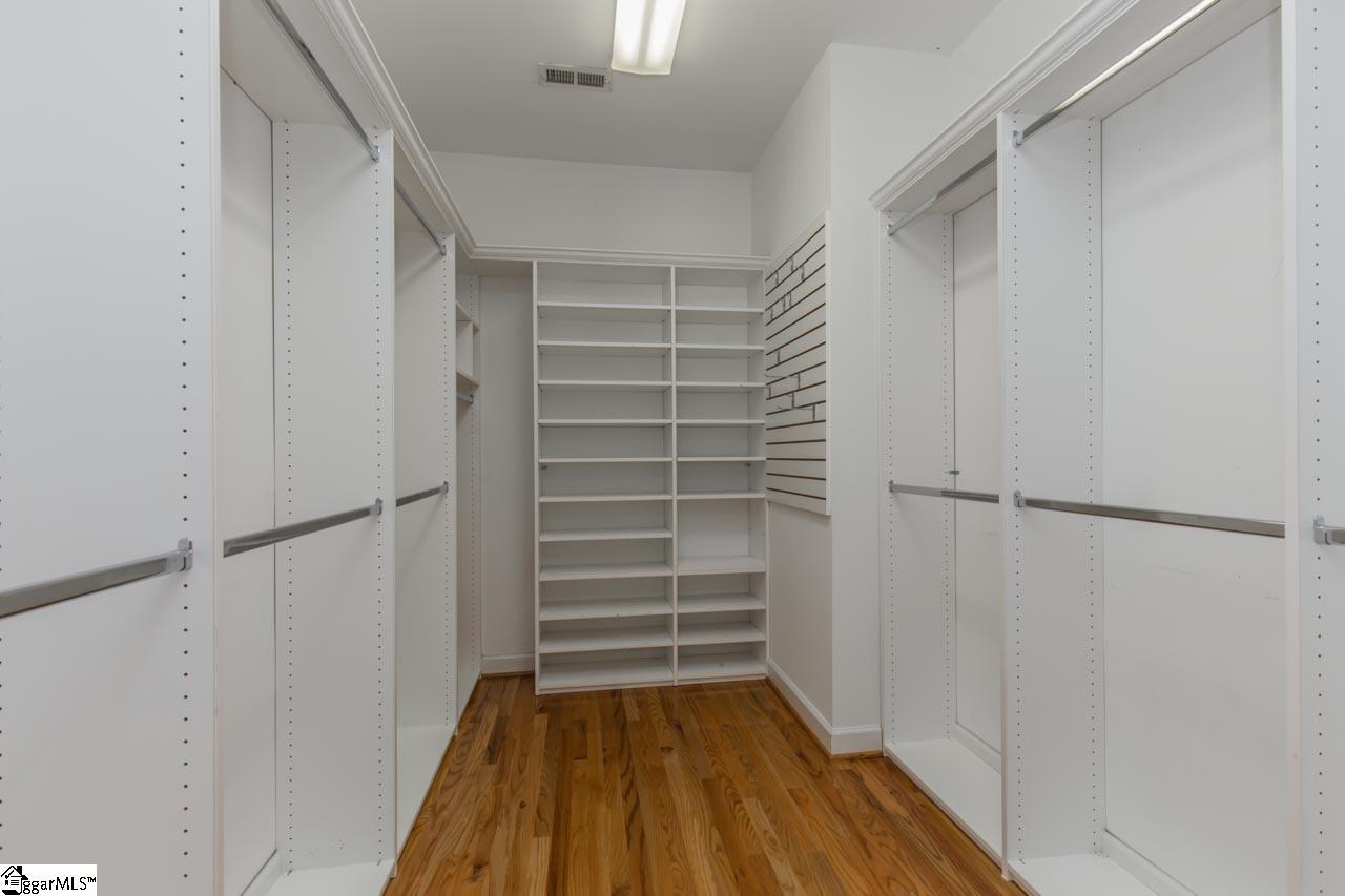 333 Riverside Drive Greenville, SC 29605 - Photo 14 of 35 Gallery Image 14