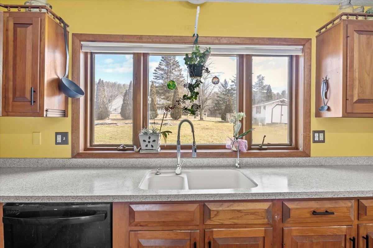 3 Hillcrest Road Fairfax, VT 05454 - Photo 20 of 38