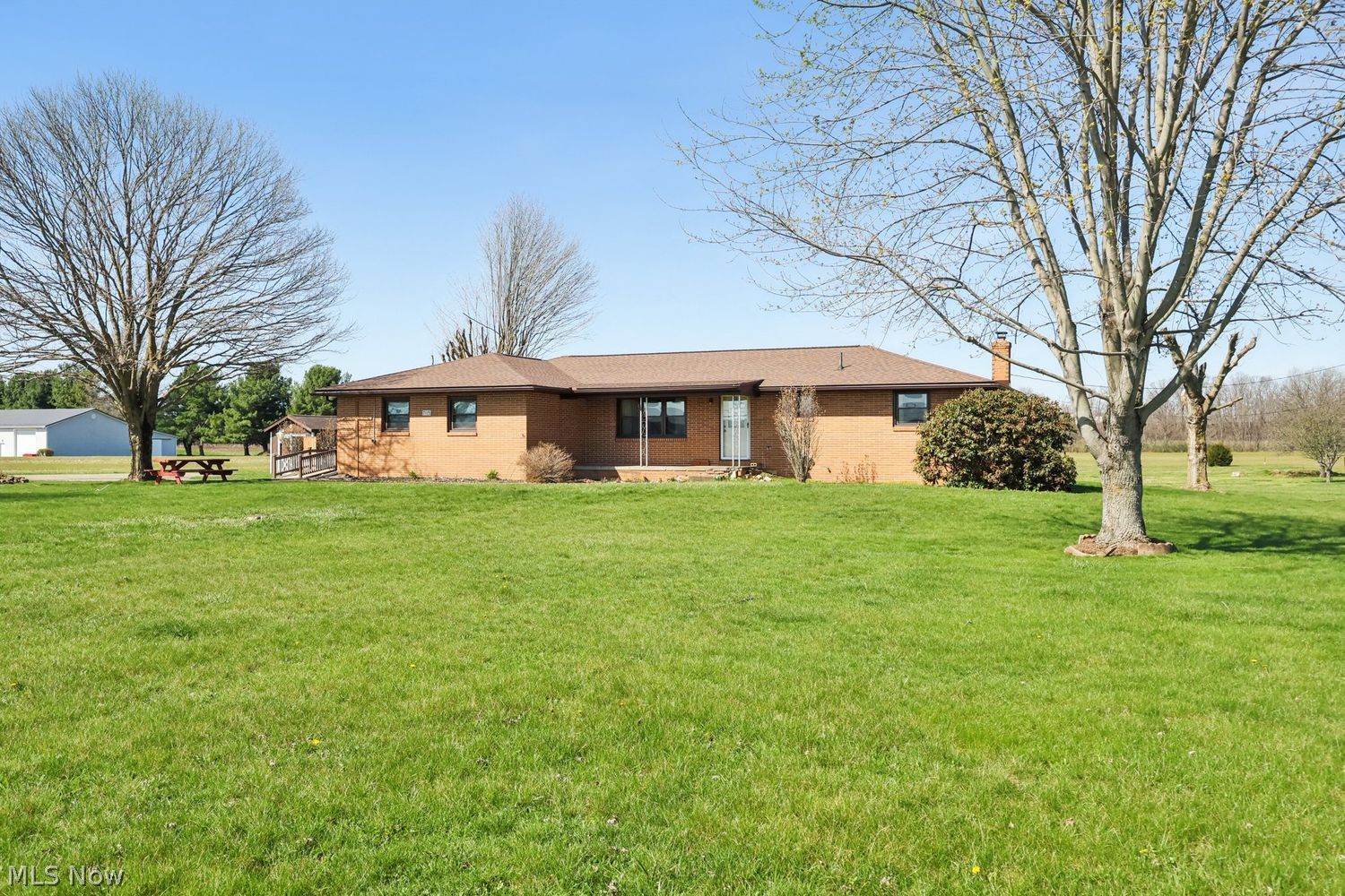 7115 Lardon Road Waynesburg, OH 44688 - Photo 2 of 44