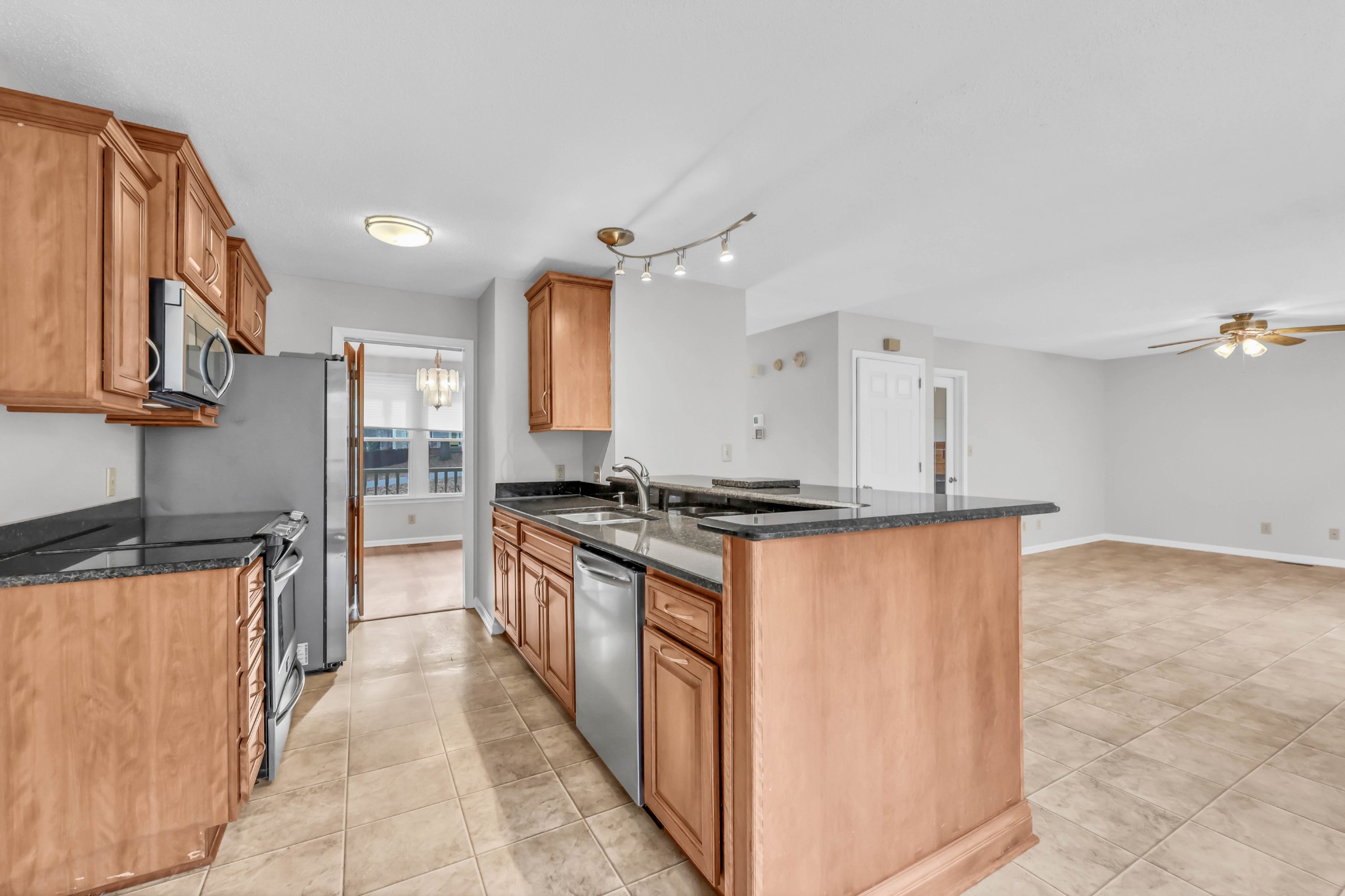 331 Dunbrook Drive Clarksville, TN 37043 - Photo 14 of 44