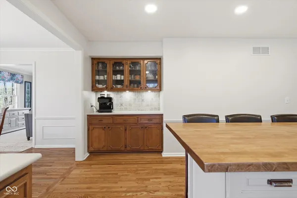 $790,000 | 6203 Hillcrest Lane, Indianapolis, IN 46220