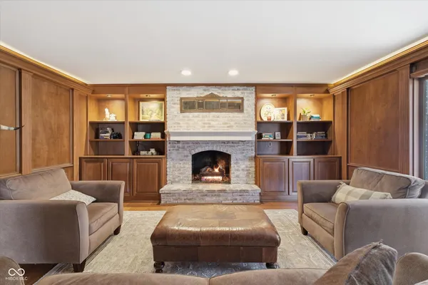 $790,000 | 6203 Hillcrest Lane, Indianapolis, IN 46220