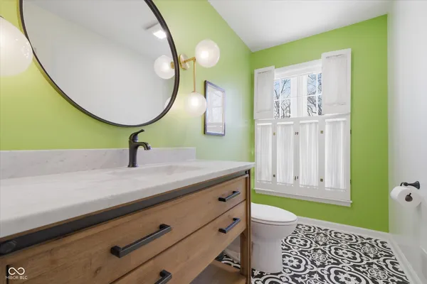 $790,000 | 6203 Hillcrest Lane, Indianapolis, IN 46220