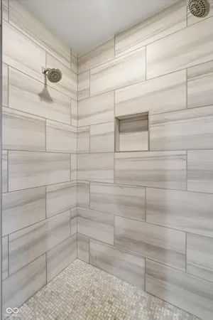 $790,000 | 6203 Hillcrest Lane, Indianapolis, IN 46220