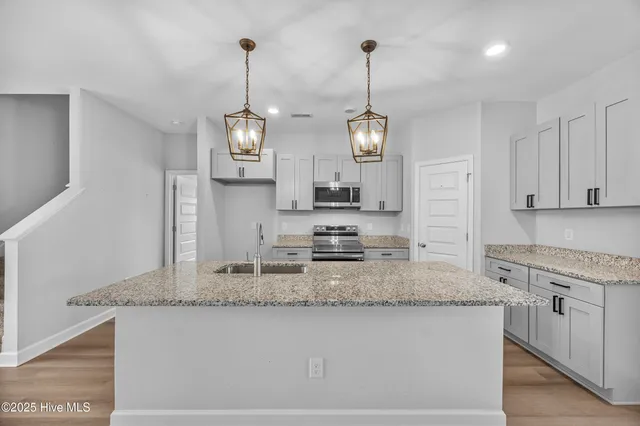 $299,900 | 914 Haw Branch Road, Beulaville, NC 28518