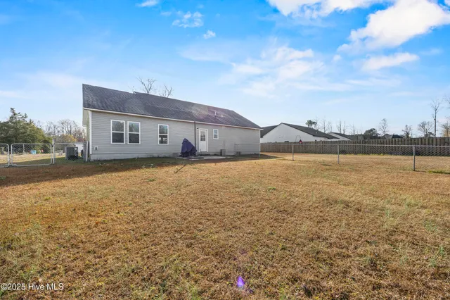 $299,900 | 914 Haw Branch Road, Beulaville, NC 28518