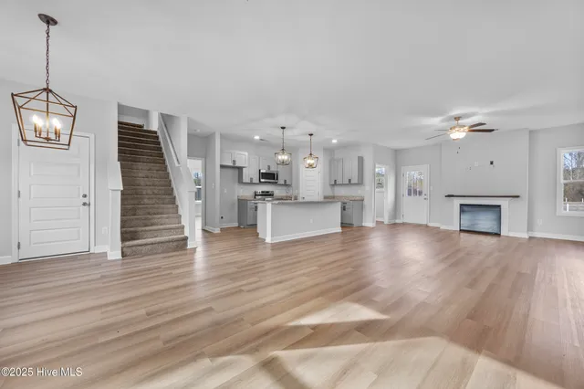 $299,900 | 914 Haw Branch Road, Beulaville, NC 28518