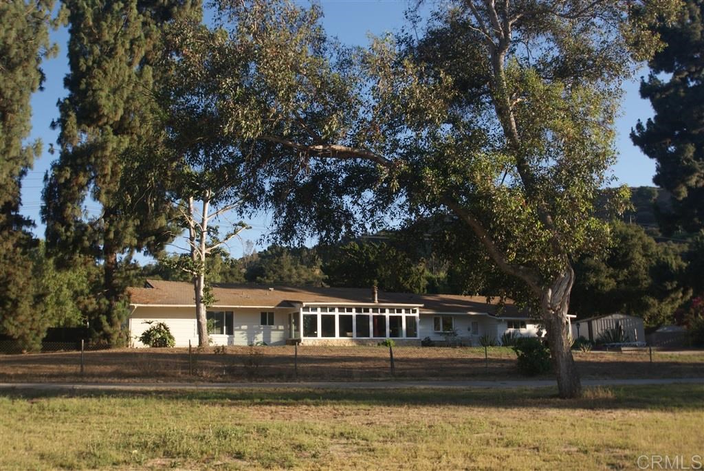 9054 Old Castle Road Valley Center, CA 92082 - Photo 4 of 25