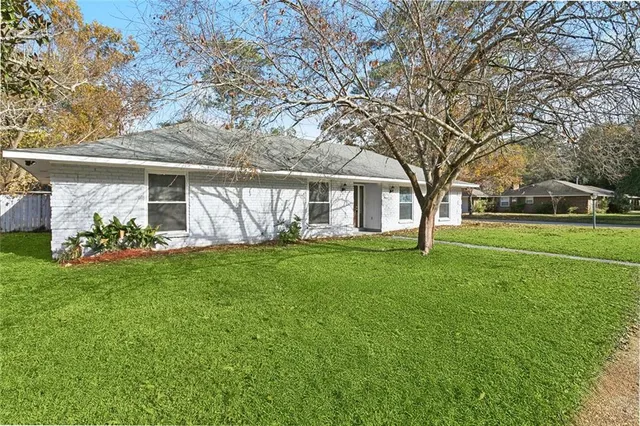 $241,500 | 516 Poplar Drive, Slidell, LA 70458