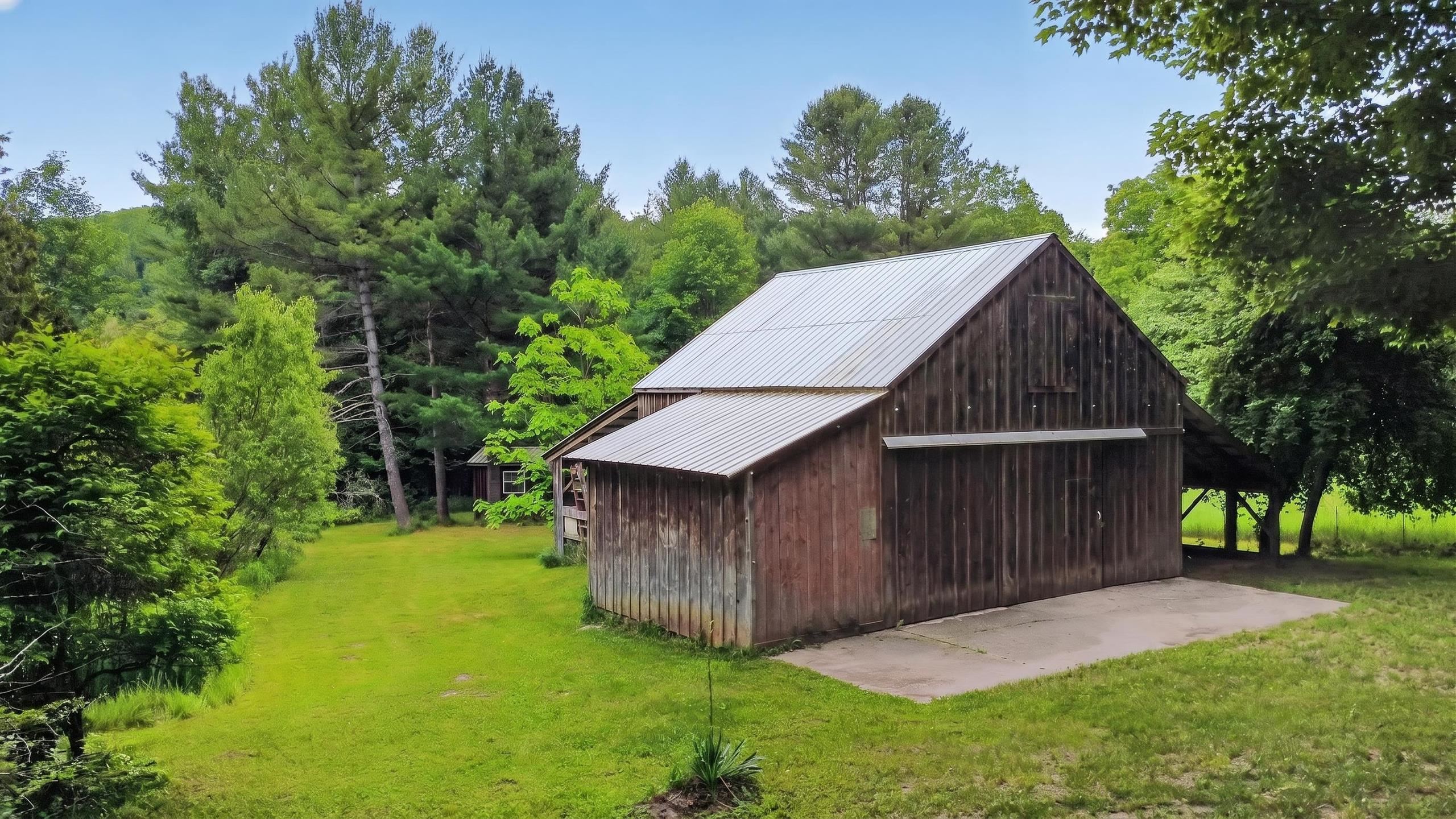 5885 Cedar Valley Road Traverse City, MI 49684 - Photo 35 of 54