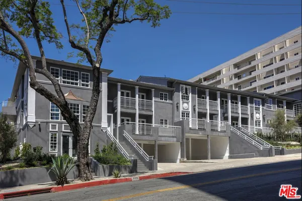 $4,000 | 1105 Alta Loma Road, Unit 1, West Hollywood, CA 90069