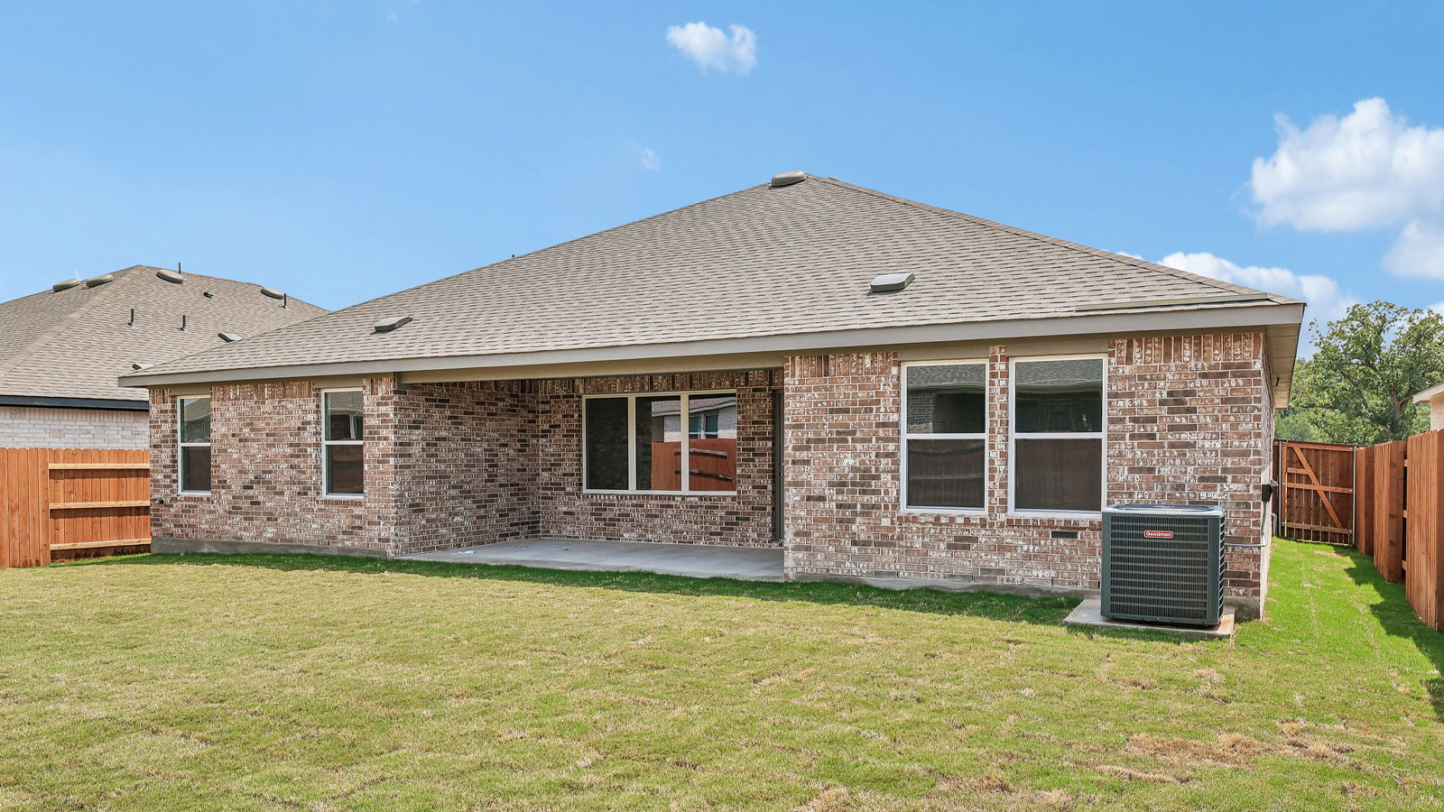 208 Rivers Edge Drive Georgetown, TX 78628 - Photo 33 of 34 Gallery Image 33