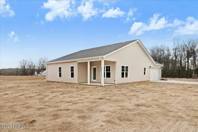 $277,886 | 401 Creeks Edge Drive, Pikeville, NC 27863