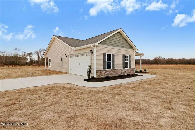 $277,886 | 401 Creeks Edge Drive, Pikeville, NC 27863