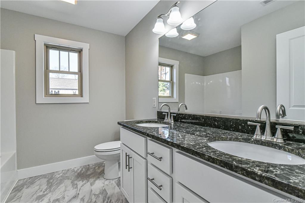 41 Wheeler Road, Unit 48 Weaverville, NC 28787 - Photo 4 of 7 Gallery Image 4