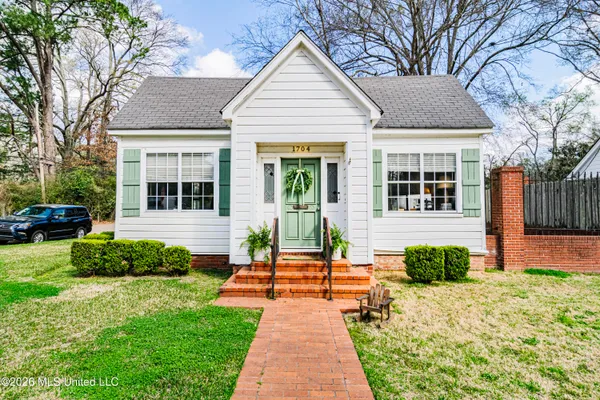 $255,000 | 1704 Laurel Street, Jackson, MS 39202