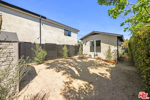 $2,999,000 | 2621 Veteran Avenue, Los Angeles, CA 90064