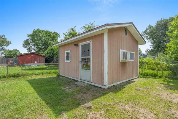 $1,400 | 2207 Clooney Street, Lake Charles, LA 70601