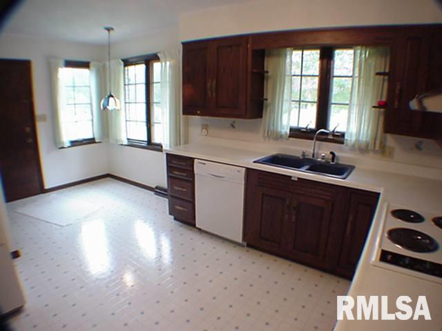 9511 Turkey Hollow Road Taylor Ridge, IL 61284 - Photo 2 of 9 Gallery Image 2
