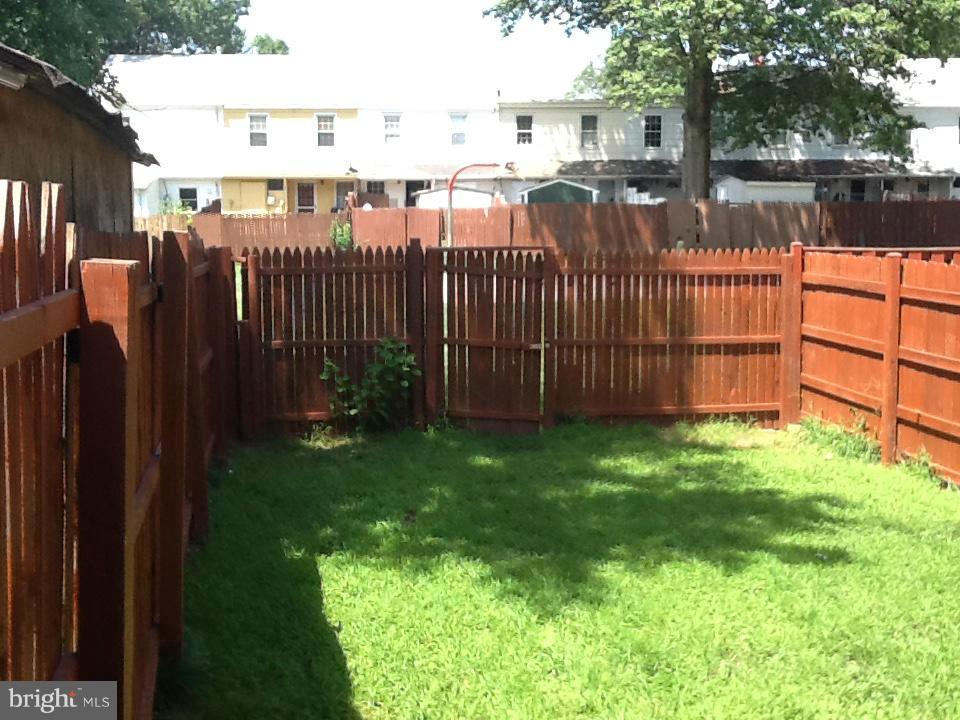 9216 Hood Road Manassas, VA 20110 - Photo 2 of 16 Backyard