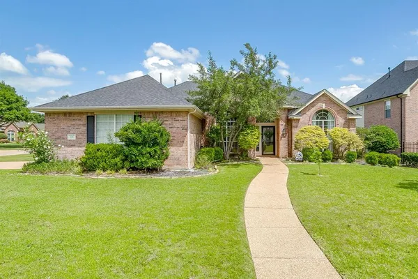 $3,300 | 830 Doral Drive, Mansfield, TX 76063