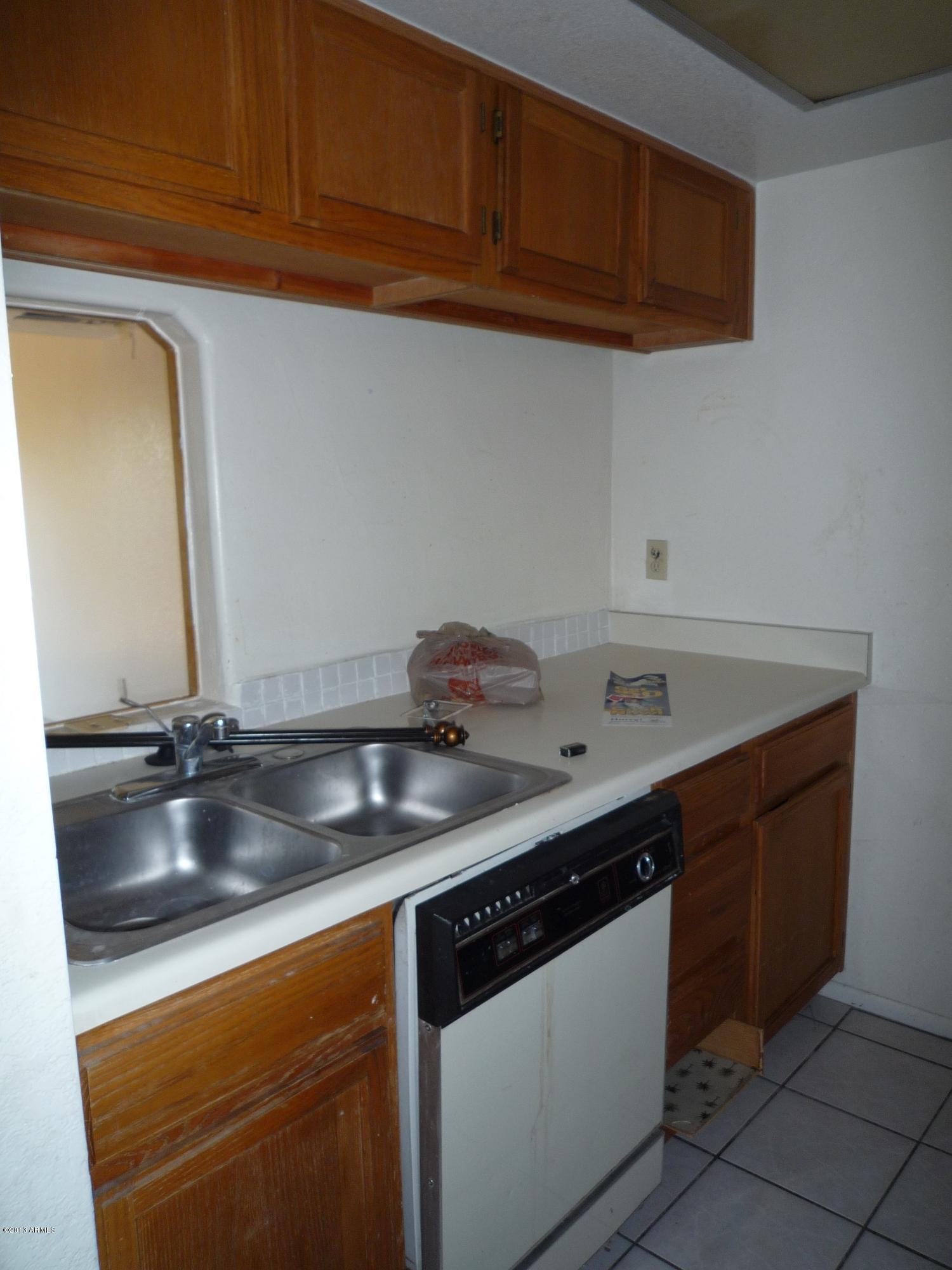 2031 West Bloomfield Road, Unit 5 Phoenix, AZ 85029 - Photo 1 of 18 2