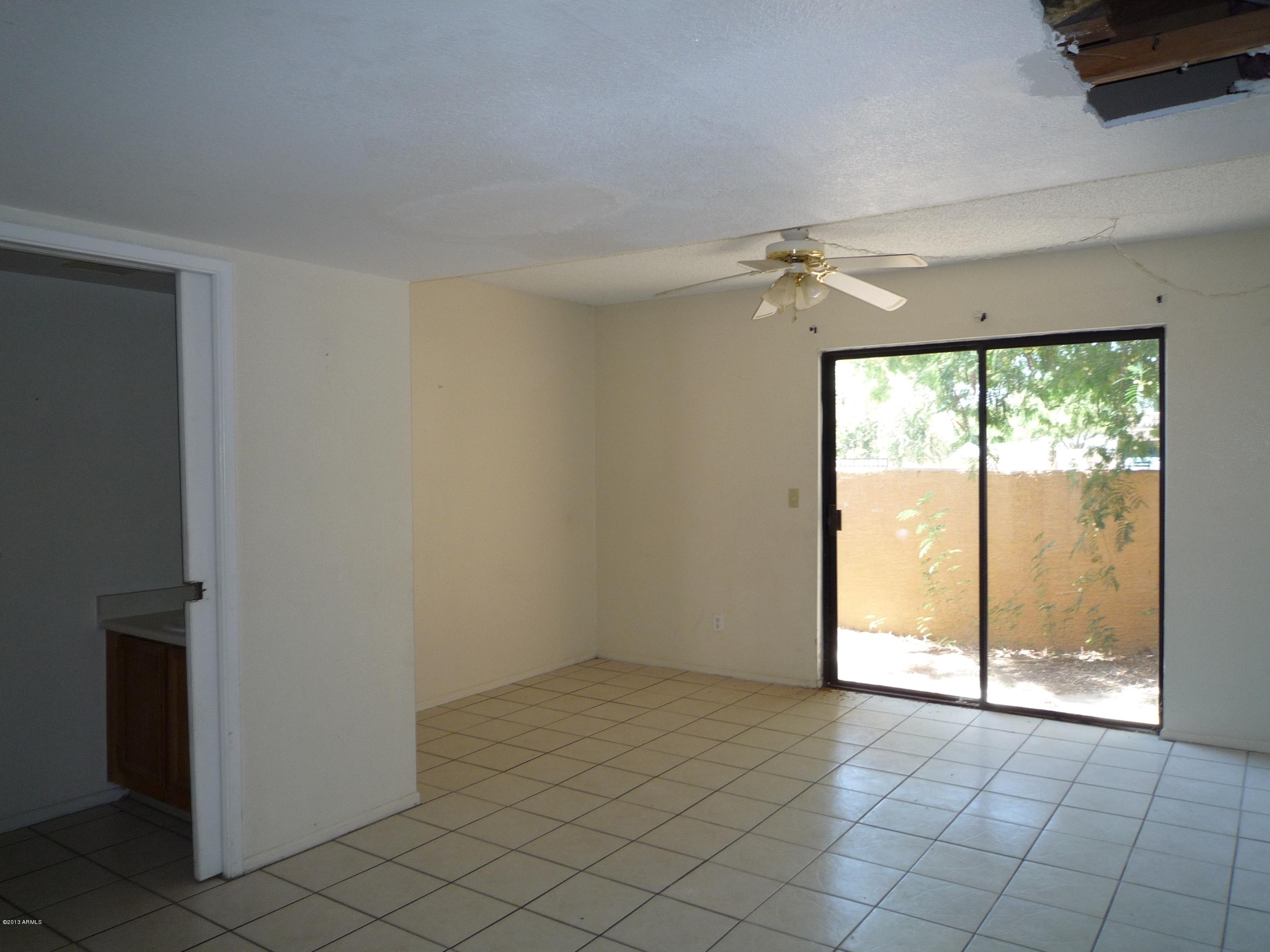 2031 West Bloomfield Road, Unit 5 Phoenix, AZ 85029 - Photo 7 of 18 2
