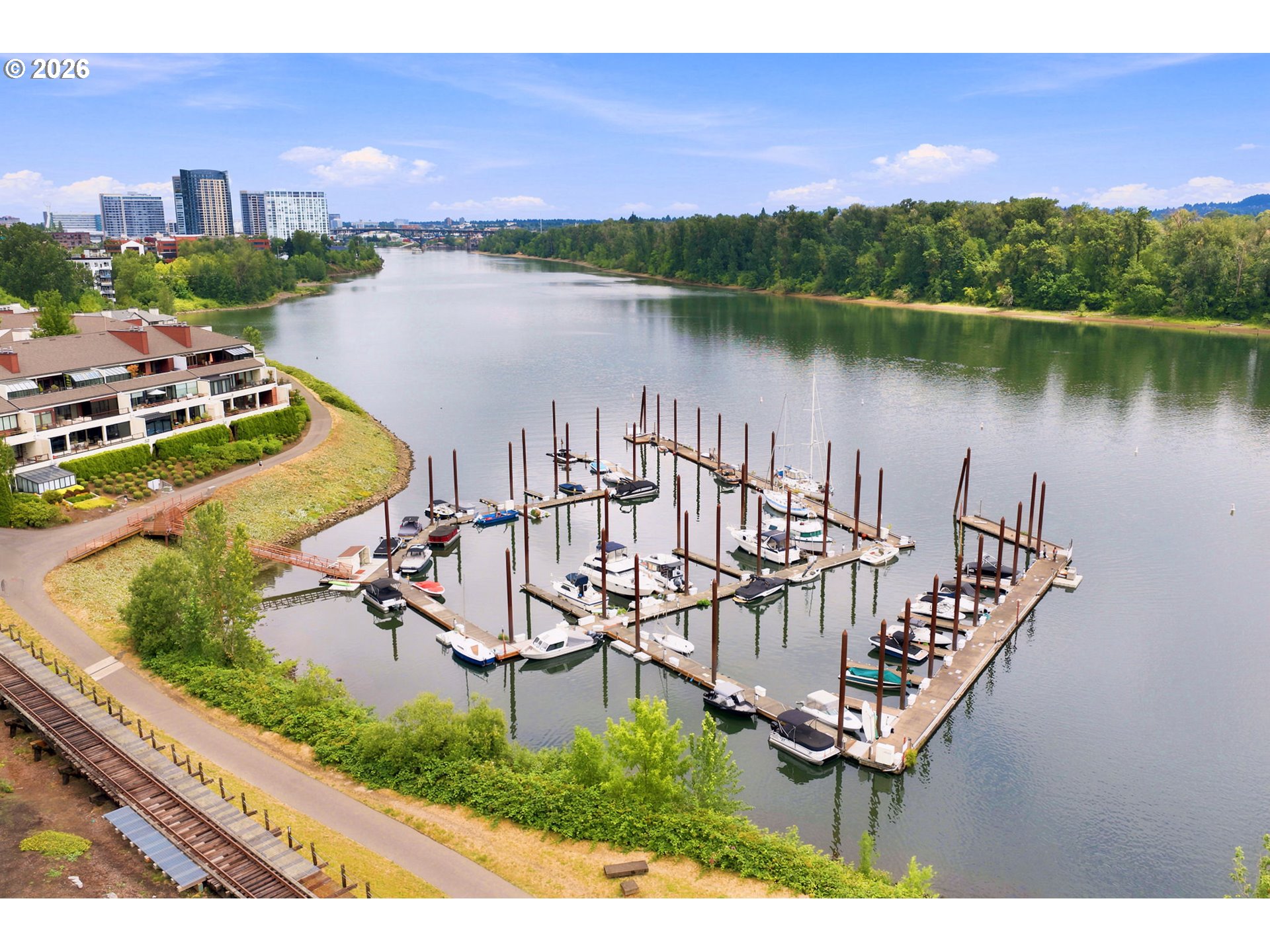 5620 South Riverside Lane, Unit 1 Portland, OR 97239 - Photo 44 of 45